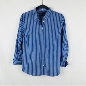 💵 Banana Republic Stripped Shirt.